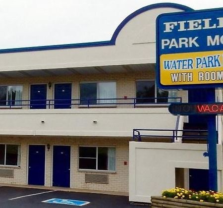 Fields Park Motel ウィスコンシン デルズ エクステリア 写真